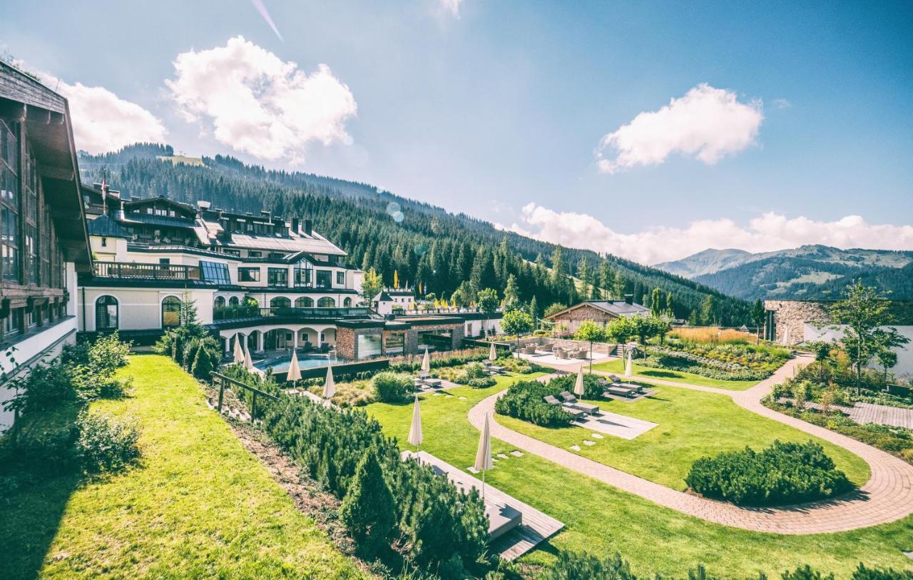 Übergossene Alm Resort Dienten am Hochkönig Eksteriør billede